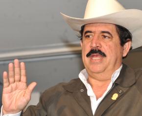 Manuel Zelaya has accepted a deal that trades restitution for the right resume the process of convening a Constitutional Assembly